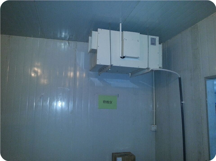 吊裝式除濕機.jpg